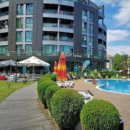 Apartment тристаен в Sunny Plaza,